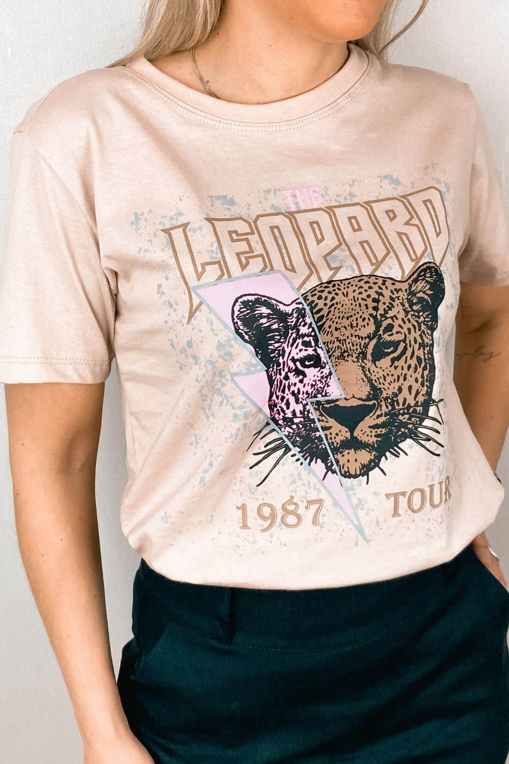 Camiseta T-Shirt Feminina Regular Leopard